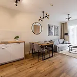 Apartament Przy Plaży- Słoneczny By Perłowa Przystań Rent